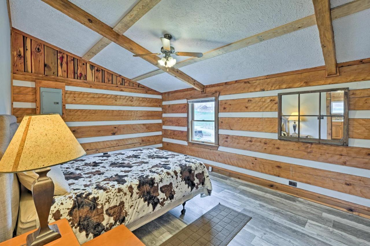 Rogersville Barn Apartment On 27 Acres With Pond! Eksteriør bilde